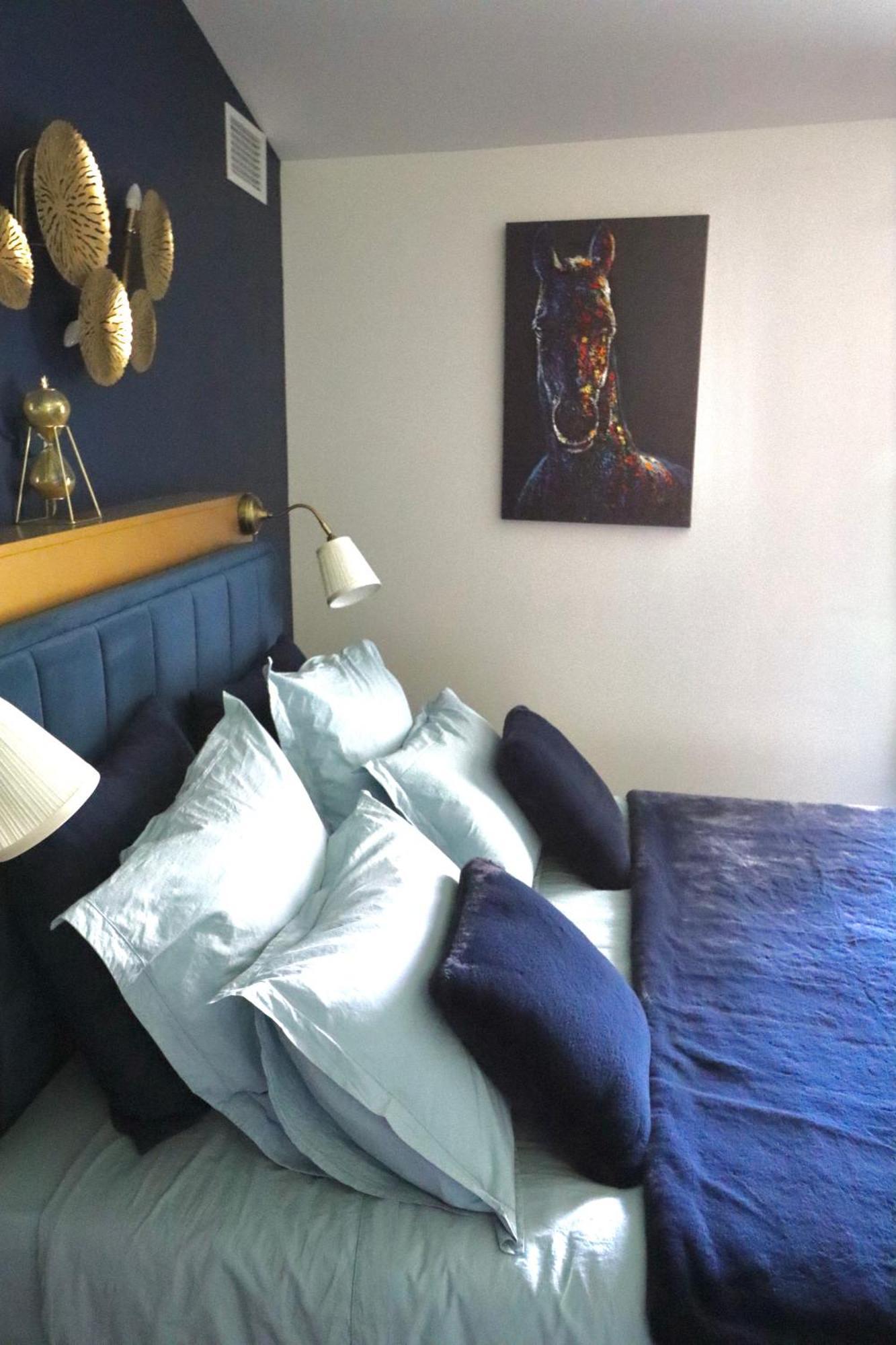 Chambres D'Hotes Avec Jacuzzi Et Piscine Au Mas De Cadoule Saint-Just  Bilik gambar
